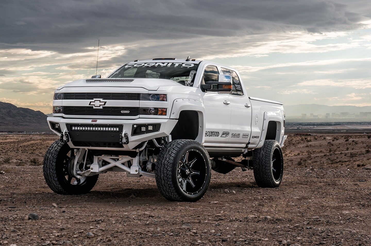 Cognito Performance Lift Kit, 10" - 2.0 PSRR Fox Shocks - 11-19 GM 2500/3500