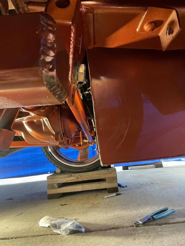 React Deluxe Panhard Bar Kit - 63-72 C10