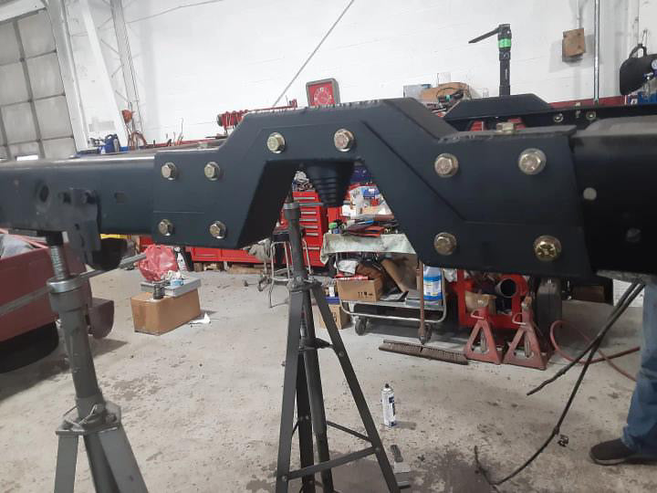 React Under Bed Step Notch - 88-98 C1500