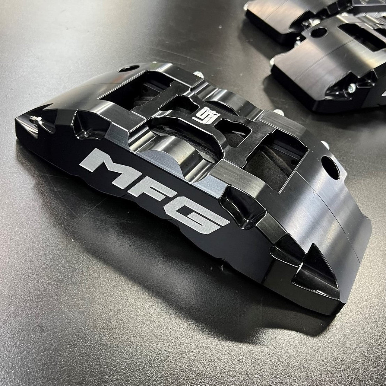 MFG 16" Front Big Brake Kit (For Wilwood Aluminum Pro Spindles) - 60-87 C10