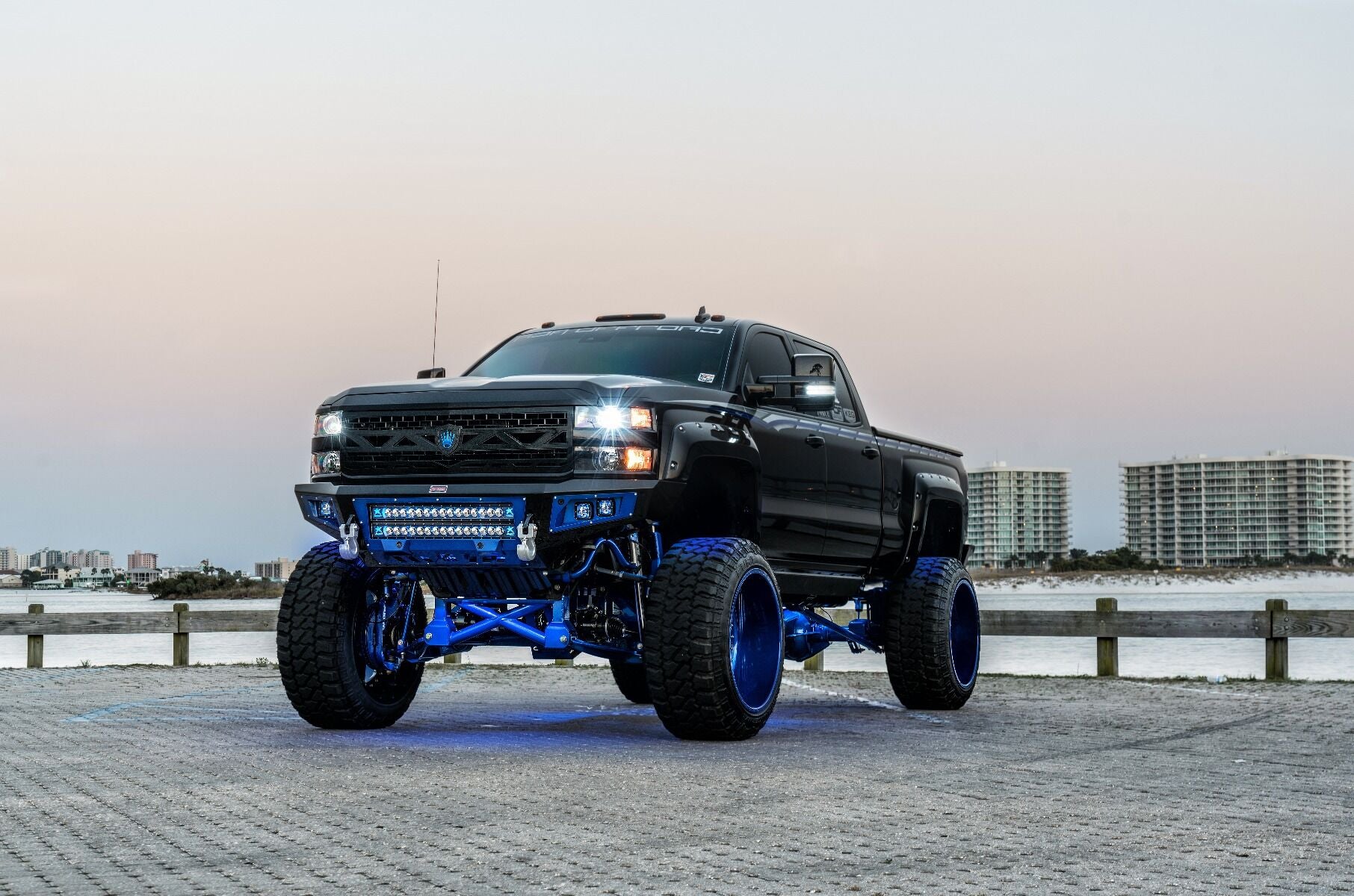 Cognito Performance Lift Kit, 12" - 2.0 PSRR Fox Shocks - 11-19 GM 2500/3500