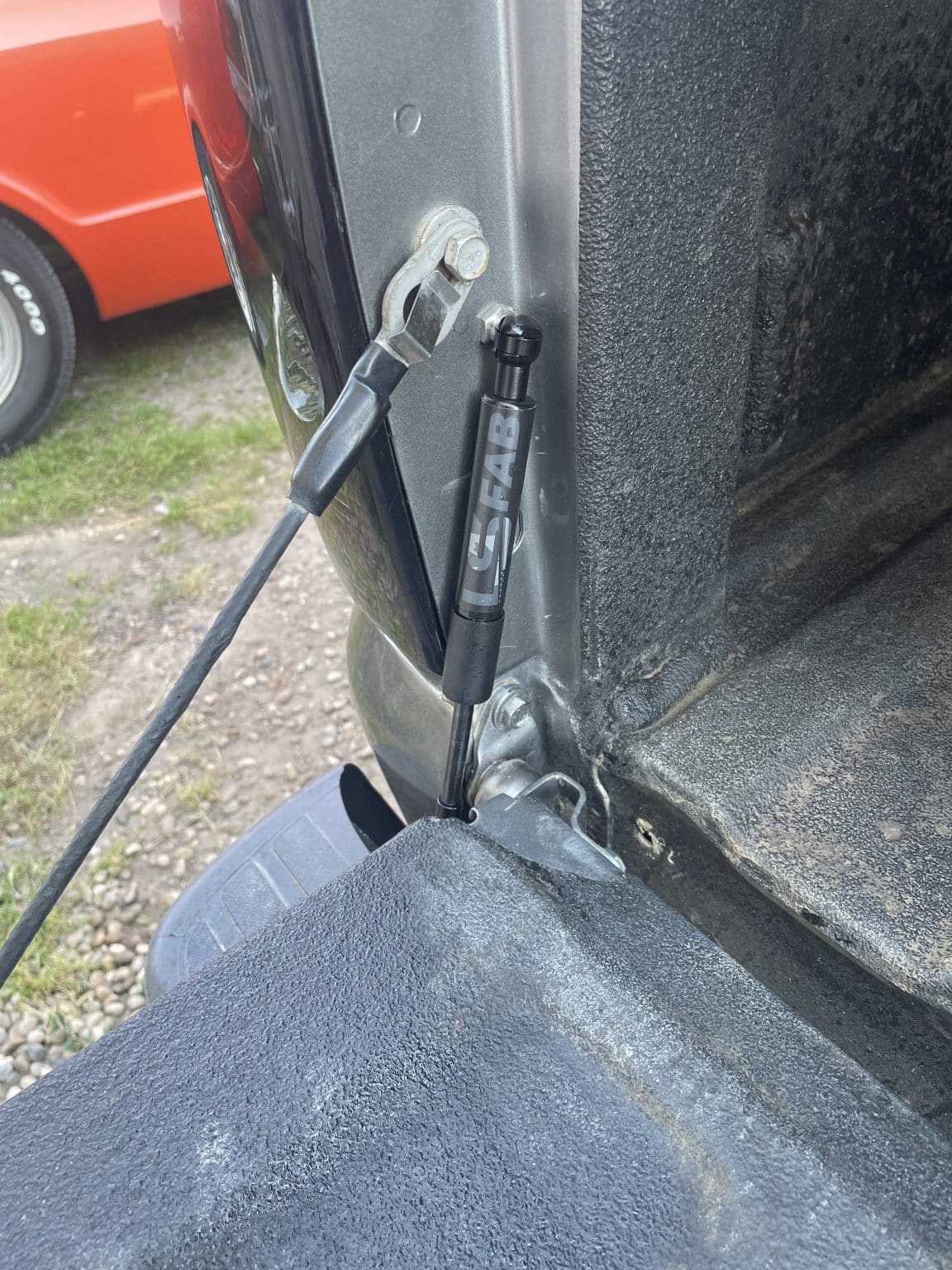 Tailgate Assist Shock Truck Lift Assist for 2012-18 Chevy Silverado & GMC Sierra Tailgate Assist Shock Truck Lift Assist for 2012-18 Chevy Silverado & GMC Sierra