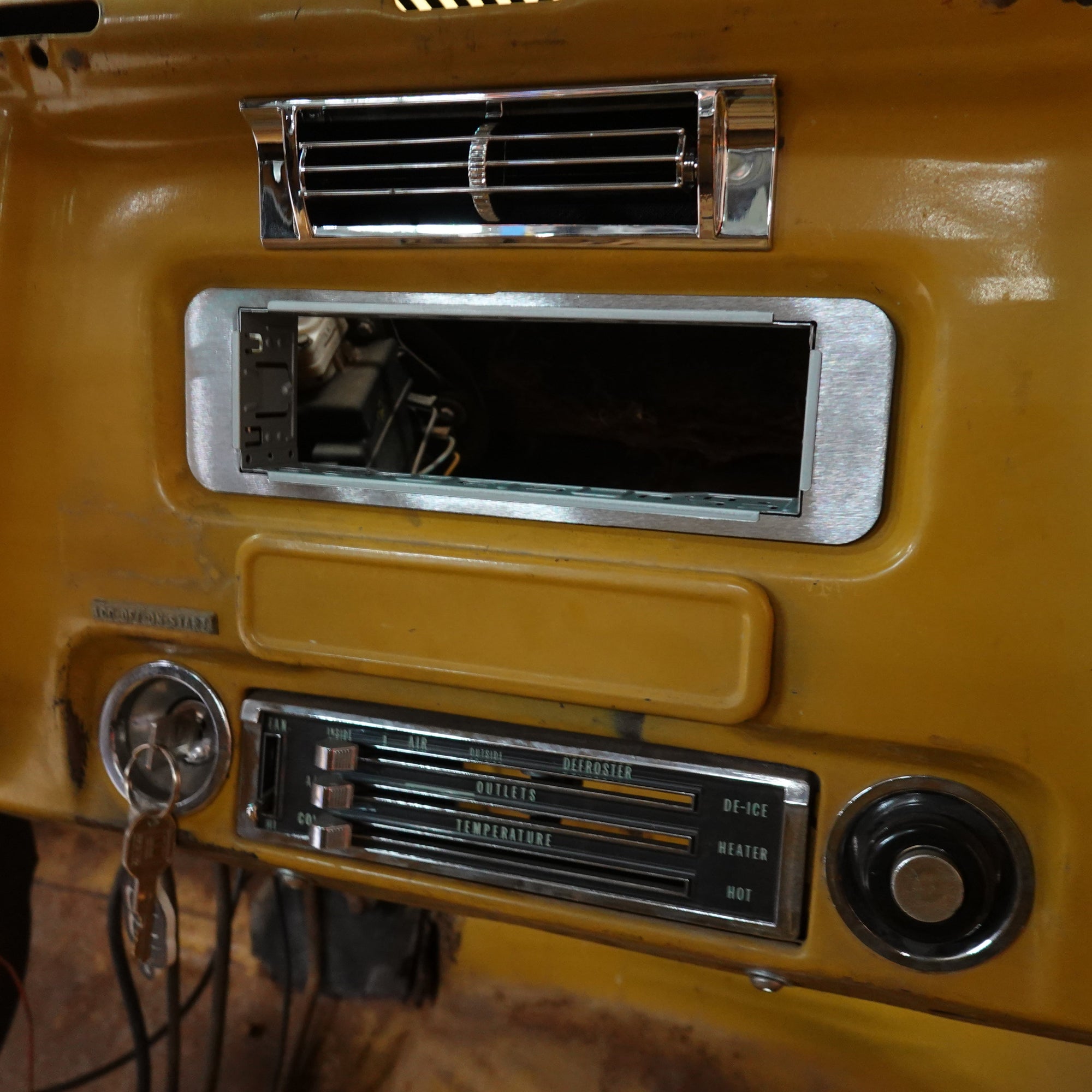 Titan 1967-1972 C10 Single Din Stereo Plate