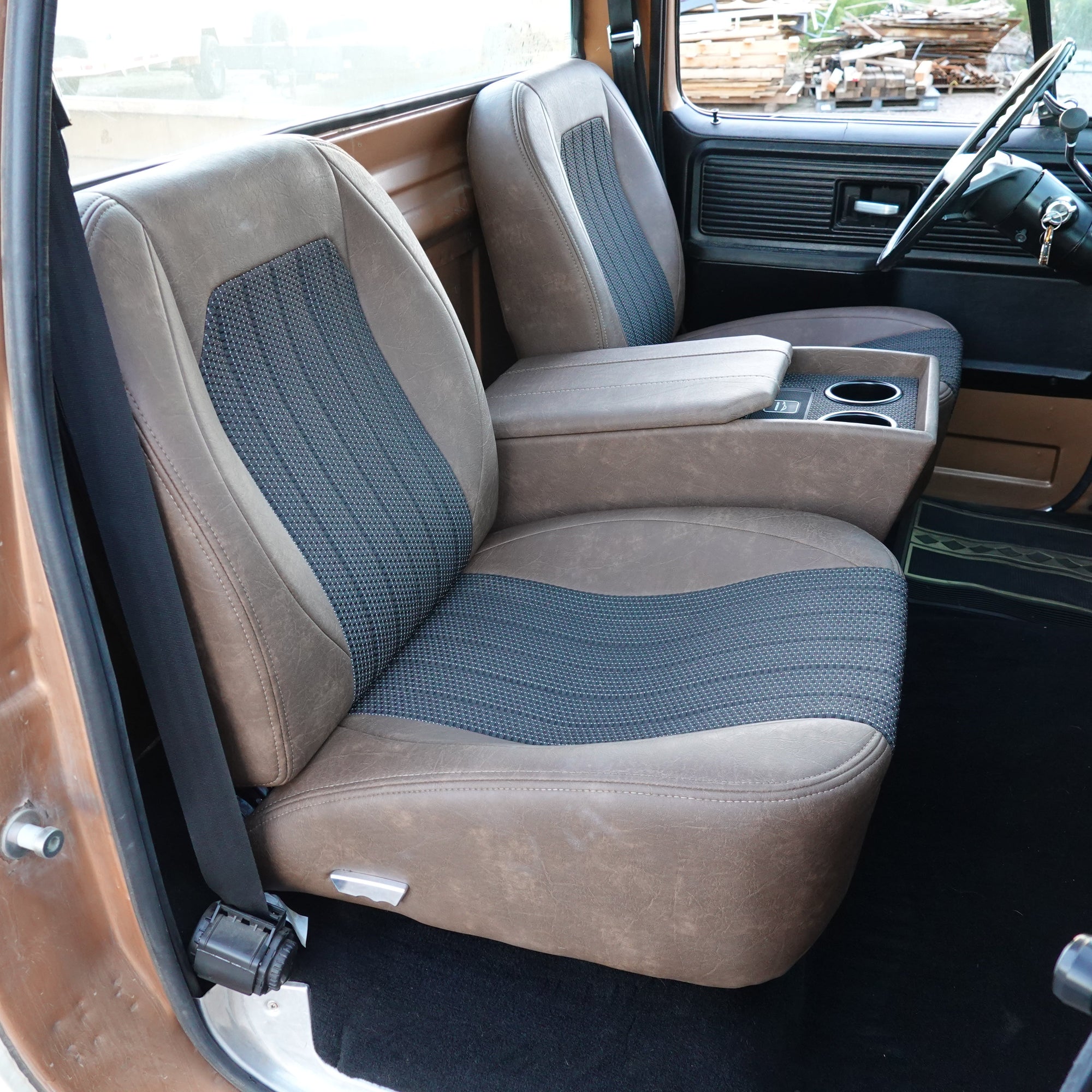 Titan 1973-1987 GM Truck Bucket/Center Console Package