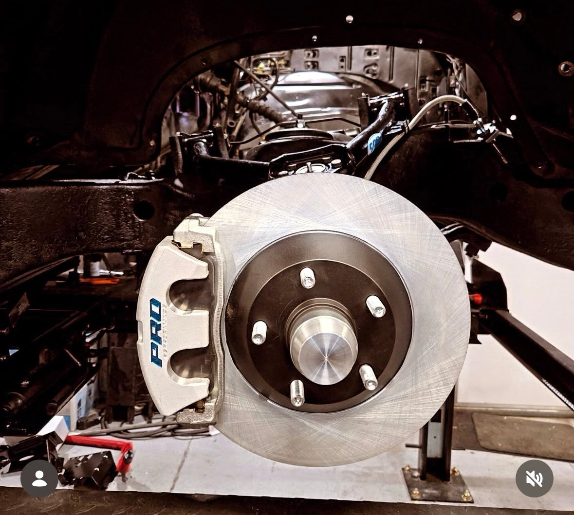 Pro Performance Driver Series 13"/11" Brake Kit - 88-98 GM 2WD Truck / SUV