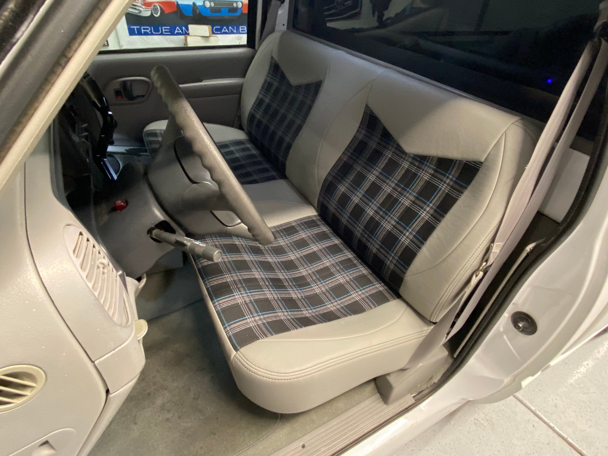 Titan 1988-1998 GM Truck Bench Seat Package