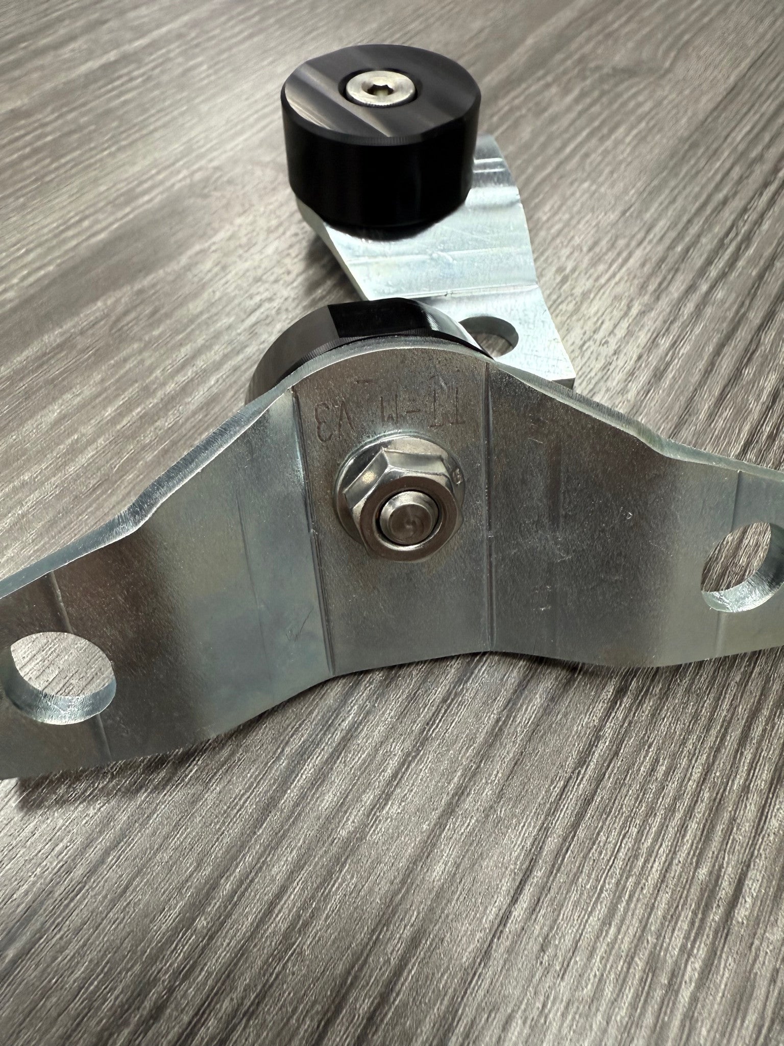 Tre5 Customs Tailgate Trunion Kit - 67-72 C10