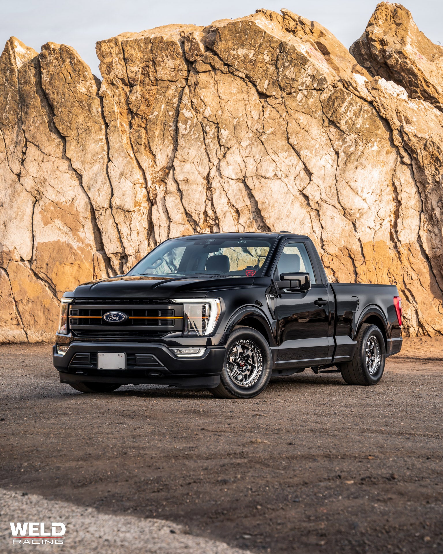 Weld Racing Ventura 6 Drag Pack - 15-23 F150 4WD - 17" Beadlock