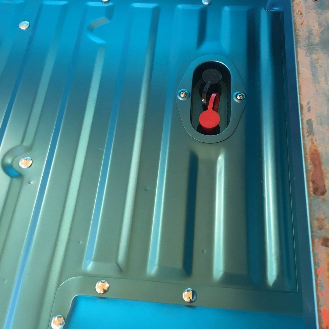 Hart Fab Charging Post Pocket