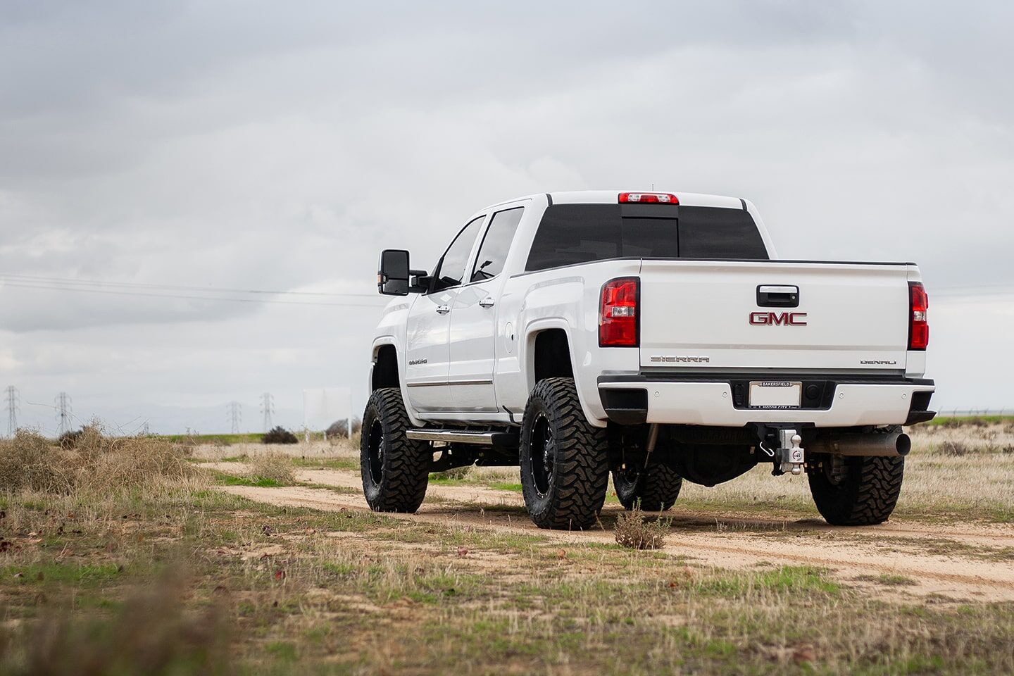 Cognito Standard Lift Kit, 4" - 2.0 PSMT Fox Shocks - 11-19 GM 2500/3500