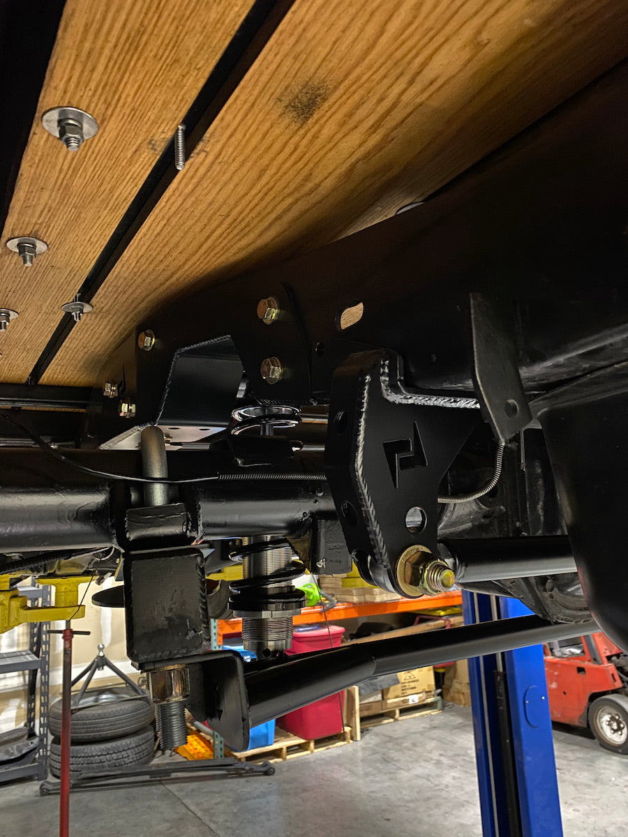 React Deluxe Panhard Bar Kit - 63-72 C10