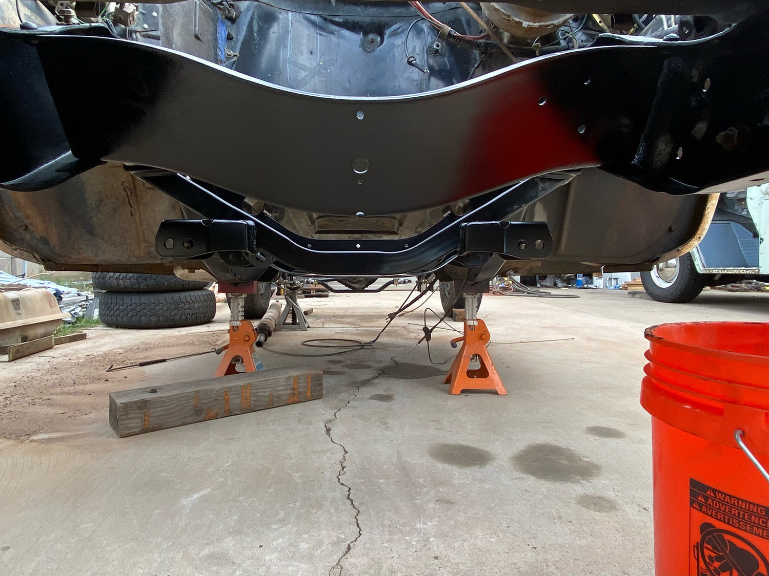 QA1 Front Retrofit Crossmember System - 63-72 C10 / 63-72 2wd SUV