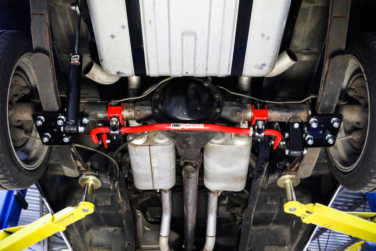 64-72 GM A-Body Rear Sway Bar Kit - 7/8" Sway Bar With Lower Control Arms, Black Finish