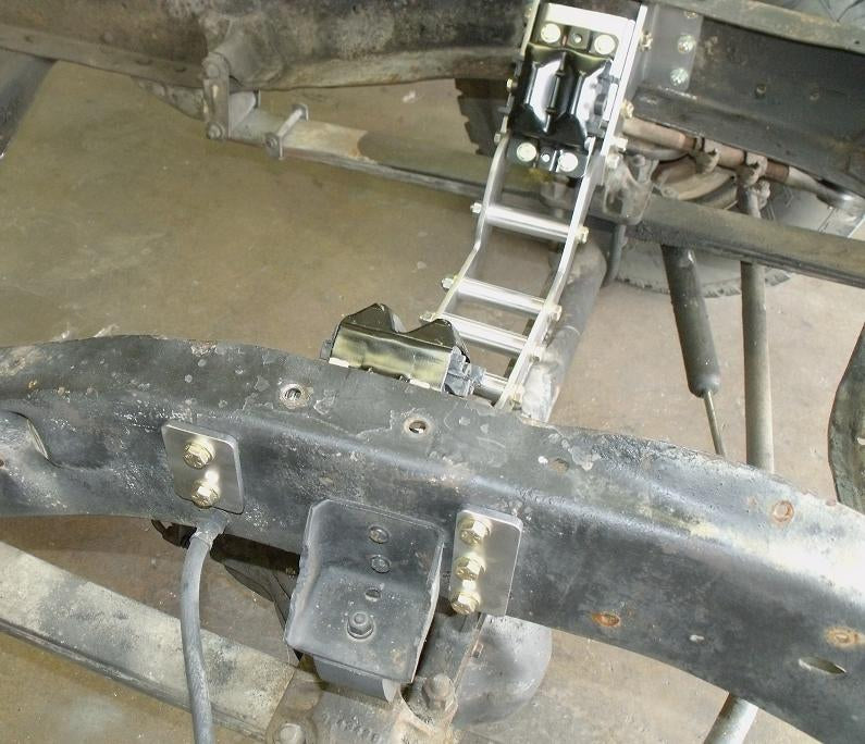 Dirty Dingo LS Conversion Crossmember 4wd - 63-72 K10